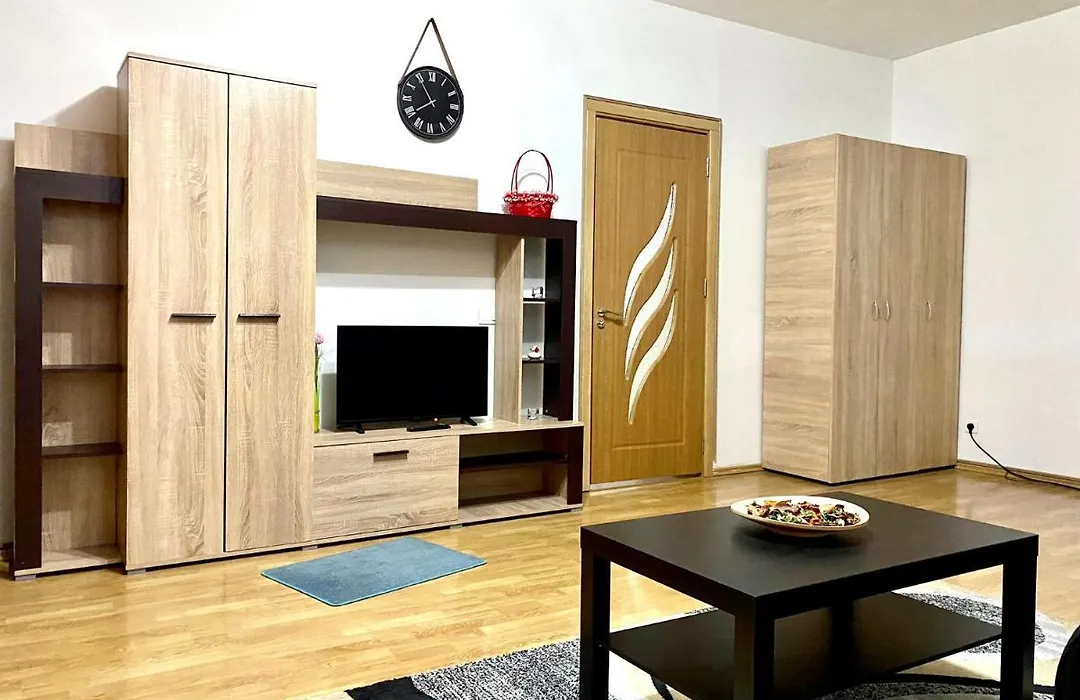 Sky Modern 1 Bedroom Apt W Free Parking-1